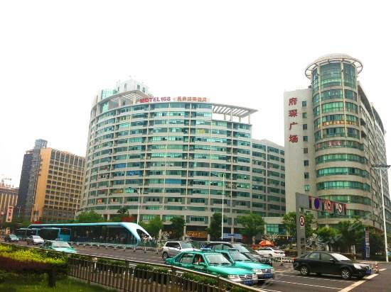 常州亮彩电子有限公司成立，注册地：江苏省常州市新北区府琛广场