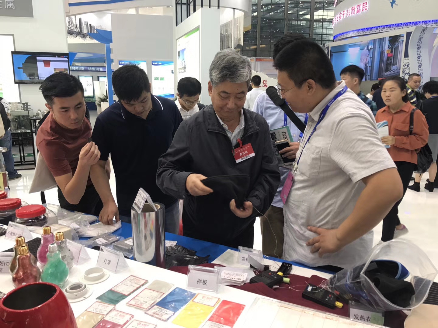 Nineteenth session of Shenzhen Hi-Tech Fair: The future has come to create unlimited graphene